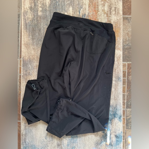 Infinity Women's Straight Leg Scrub Pant | Black - Picture 7 of 8